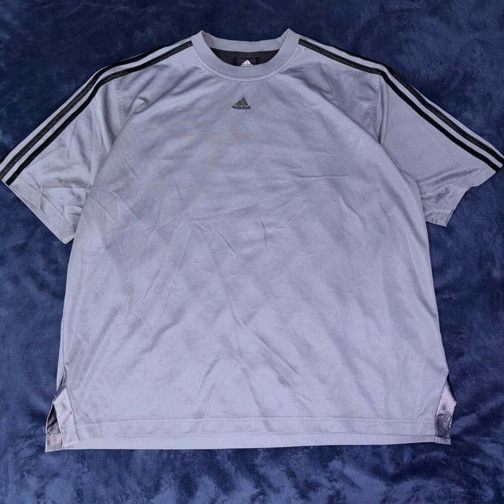 Adidas Y2K 2009 Gray Athletic T-Shirt with Black Stripes